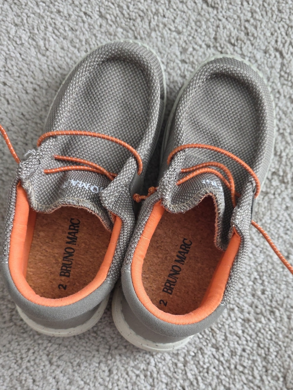 Bruno Marc Kids Gray Dress Shoes with Orange Trim